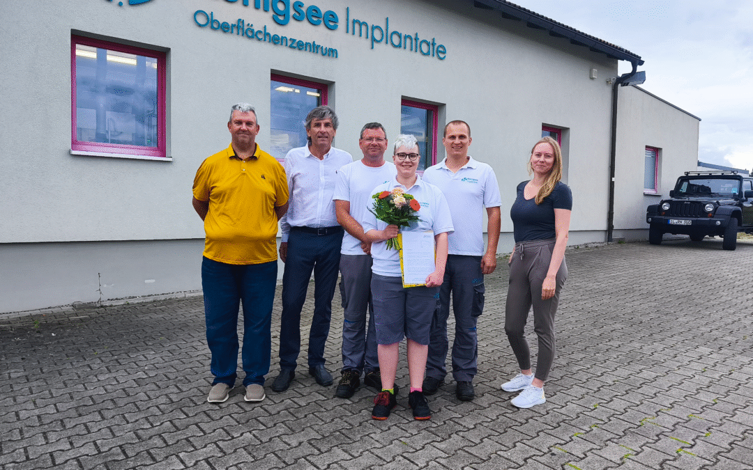 Mit Power zum Erfolg: Anastasia Simann rockt ihre Abschlussprüfung